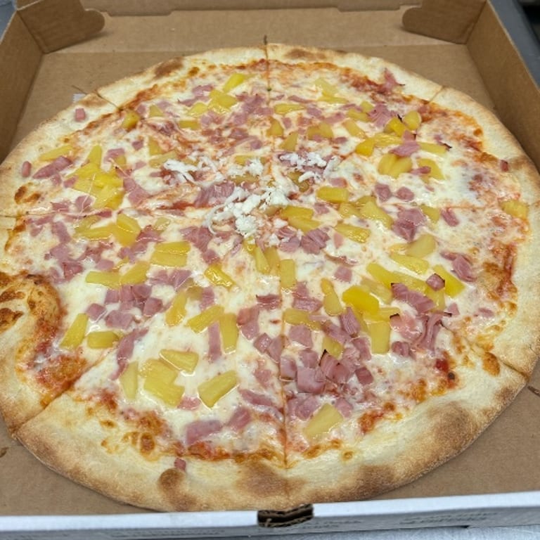 Delicious Hawaiian Pizza and More!
