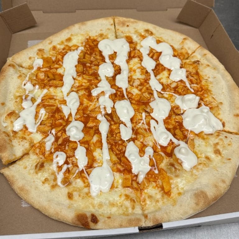 Buffalo Chicken Pizza Delight