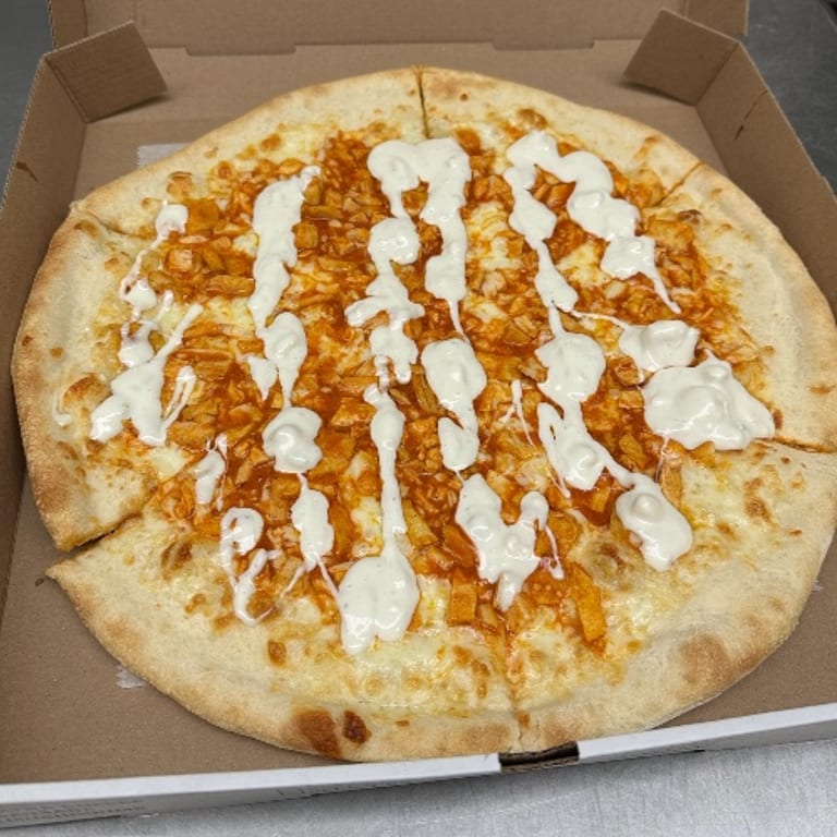 Buffalo Chicken Pizza Delight