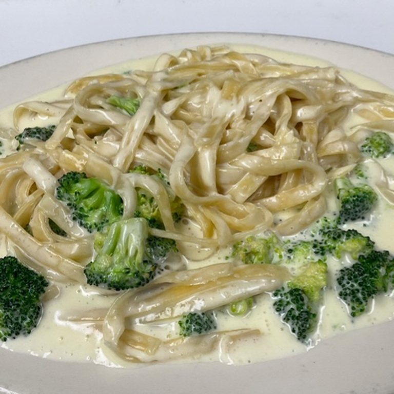 Fettuccine Alfredo Delight